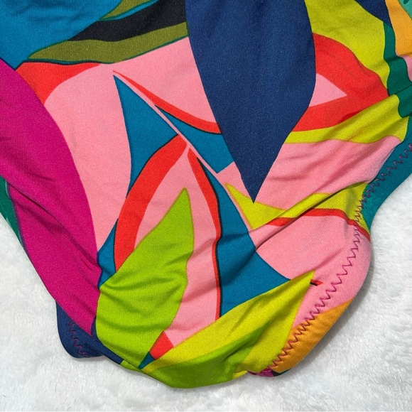 Trina Turk  Women's Standard Rainforest Plunge Hi Leg One Piece, Multi, Size 10 - Picture 9 of 16